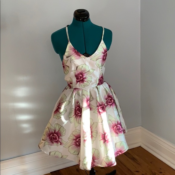 Floral bubble dress - Picture 1 of 2